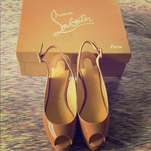 Christian Louboutin Nude Pumps